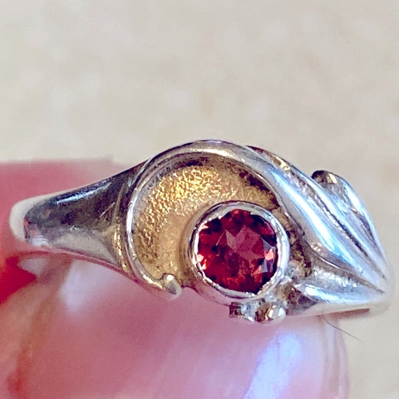Sterling Garnet Ring - Picture 1 of 11